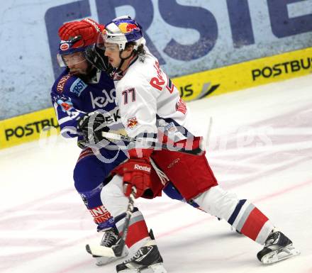 EBEL. Eishockey Bundesliga. EC Rekord Fenster VSV gegen EC Red Bull Salzburg. Markus Peintner,  (VSV), Florian Muehlstein (Salzburg). Villach, am 28.10.2011.
Foto: Kuess 


---
pressefotos, pressefotografie, kuess, qs, qspictures, sport, bild, bilder, bilddatenbank