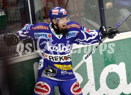 EBEL. Eishockey Bundesliga. EC Rekord Fenster VSV gegen EC Red Bull Salzburg. Torjubel Markus Peintner (VSV). Villach, am 28.10.2011.
Foto: Kuess 


---
pressefotos, pressefotografie, kuess, qs, qspictures, sport, bild, bilder, bilddatenbank