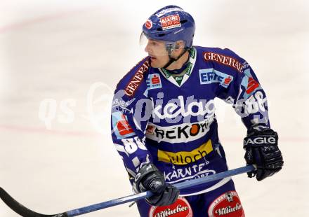 EBEL. Eishockey Bundesliga. EC Rekord Fenster VSV gegen EC Red Bull Salzburg. Shayne Toporowski (VSV). Villach, am 28.10.2011.
Foto: Kuess 


---
pressefotos, pressefotografie, kuess, qs, qspictures, sport, bild, bilder, bilddatenbank