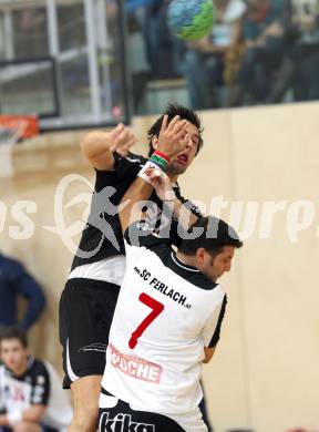 Handball Bundesliga. SC Ferlach gegen HCK 59. Christian Koschu (Ferlach), Josip Pecina (HCK). Ferlach, 29.10.2011.
Foto: Kuess
---
pressefotos, pressefotografie, kuess, qs, qspictures, sport, bild, bilder, bilddatenbank