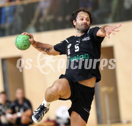 Handball Bundesliga. SC Ferlach gegen HCK 59.  Branko Bedekovic (HCK). Ferlach, 29.10.2011.
Foto: Kuess
---
pressefotos, pressefotografie, kuess, qs, qspictures, sport, bild, bilder, bilddatenbank