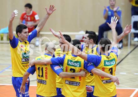 Volleyball. CEV Volleyball Cup. SK Aich/Dob gegen AS Cannes. Jubel (Aich/Dob). Bleiburg, 26. 10.2011
Foto: Kuess
---
pressefotos, pressefotografie, kuess, qs, qspictures, sport, bild, bilder, bilddatenbank