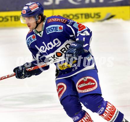 EBEL. Eishockey Bundesliga. EC Rekord Fenster VSV gegen EC Red Bull Salzburg. Benjamin Petrik (VSV). Villach, am 28.10.2011.
Foto: Kuess 


---
pressefotos, pressefotografie, kuess, qs, qspictures, sport, bild, bilder, bilddatenbank