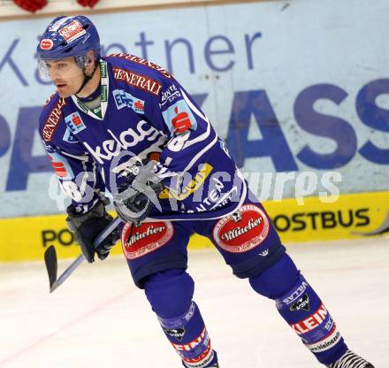 EBEL. Eishockey Bundesliga. EC Rekord Fenster VSV gegen EC Red Bull Salzburg. Shayne Toporowski (VSV). Villach, am 28.10.2011.
Foto: Kuess 


---
pressefotos, pressefotografie, kuess, qs, qspictures, sport, bild, bilder, bilddatenbank