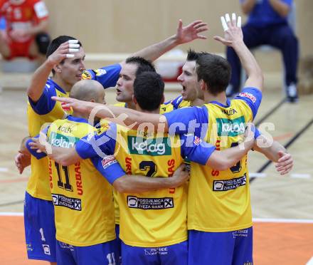 Volleyball. CEV Volleyball Cup. SK Aich/Dob gegen AS Cannes. Jubel (Aich/Dob). Bleiburg, 26. 10.2011
Foto: Kuess
---
pressefotos, pressefotografie, kuess, qs, qspictures, sport, bild, bilder, bilddatenbank