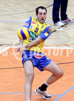 Volleyball. CEV Volleyball Cup. SK Aich/Dob gegen AS Cannes. Andrej Grut (Aich/Dob). Bleiburg, 26. 10.2011
Foto: Kuess
---
pressefotos, pressefotografie, kuess, qs, qspictures, sport, bild, bilder, bilddatenbank