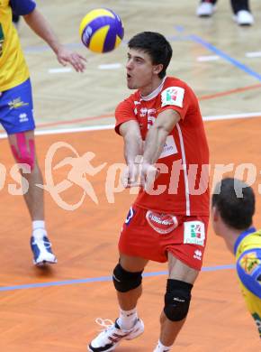 Volleyball. CEV Volleyball Cup. SK Aich/Dob gegen AS Cannes. Jure Ivartnik (Aich/Dob). Bleiburg, 26. 10.2011
Foto: Kuess
---
pressefotos, pressefotografie, kuess, qs, qspictures, sport, bild, bilder, bilddatenbank