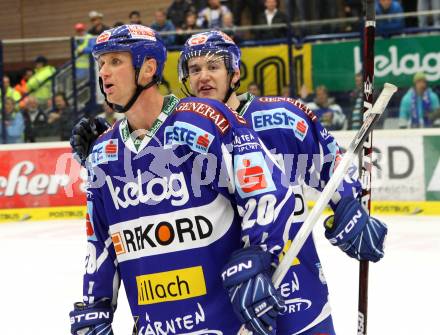 EBEL. Eishockey Bundesliga. EC Rekord Fenster VSV gegen Moser Medical Graz 99ers. Jubel Mike Craig, Nikolaus Hartl (Spieler des Abends) (VSV). Villach, am 1.11.2011.
Foto: Kuess 


---
pressefotos, pressefotografie, kuess, qs, qspictures, sport, bild, bilder, bilddatenbank