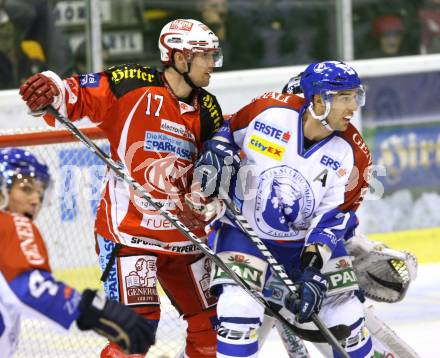 EBEL. Eishockey Bundesliga. KAC gegen KHL Medvescak Zagreb. HAGER Gregor (KAC), MARTINOVIC Sasa (Zagreb). Klagenfurt, am 1.11.2011.
Foto: Kuess

---
pressefotos, pressefotografie, kuess, qs, qspictures, sport, bild, bilder, bilddatenbank