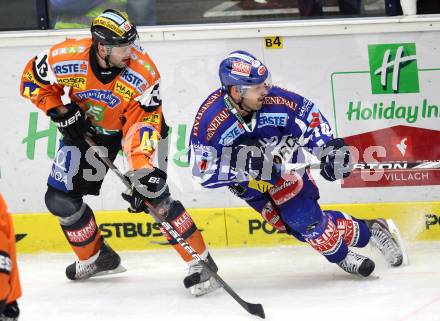 EBEL. Eishockey Bundesliga. EC Rekord Fenster VSV gegen Moser Medical Graz 99ers. Derek Damon,  (VSV), Zdenek Blatny (Graz). Villach, am 1.11.2011.
Foto: Kuess 


---
pressefotos, pressefotografie, kuess, qs, qspictures, sport, bild, bilder, bilddatenbank