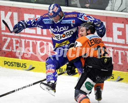 EBEL. Eishockey Bundesliga. EC Rekord Fenster VSV gegen Moser Medical Graz 99ers. Nicolas Petrik, (VSV), Robert Lembacher  (Graz). Villach, am 1.11.2011.
Foto: Kuess 


---
pressefotos, pressefotografie, kuess, qs, qspictures, sport, bild, bilder, bilddatenbank