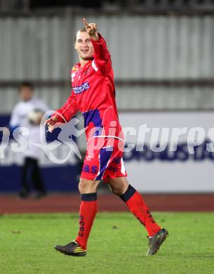 Fussball. Regionalliga. VSV gegen SAK. Torjubel Christian Dlopst (SAK). Villach, 5.11.2011.
Foto: Kuess
---
pressefotos, pressefotografie, kuess, qs, qspictures, sport, bild, bilder, bilddatenbank