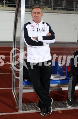 Fussball. Erste Liga. RZ Pellets WAC/St. Andrae gegen  LASK. Trainer Walter Schachner (LASK). Wolfsberg, 4.11.2010. 
Foto: Kuess

---
pressefotos, pressefotografie, kuess, qs, qspictures, sport, bild, bilder, bilddatenbank