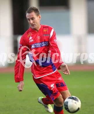 Fussball. Regionalliga. VSV gegen SAK. Florian Oberrisser (SAK). Villach, 5.11.2011.
Foto: Kuess
---
pressefotos, pressefotografie, kuess, qs, qspictures, sport, bild, bilder, bilddatenbank