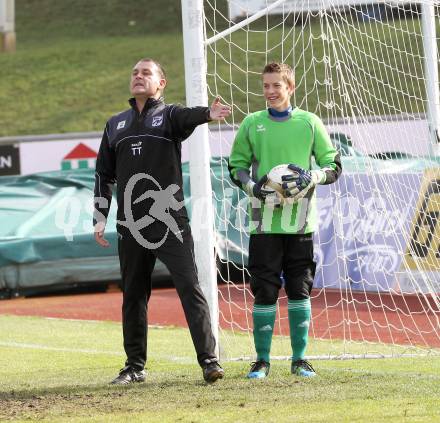 Fussball. BOEFL. Bund oesterreichischer Fussballlehrer. Fortbildungslehrgang. Tormanntrainer Christof Obex (WAC/St. Andrae). Wolfsberg, am 24.10.2011.
Foto: Kuess
---
pressefotos, pressefotografie, kuess, qs, qspictures, sport, bild, bilder, bilddatenbank