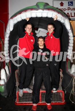 Eishockey. KAC. Geier Manuel, Geier Stephan, Raphael Herburger. Klagenfurt, 29.10.2011.
Foto: Kuess
---
pressefotos, pressefotografie, kuess, qs, qspictures, sport, bild, bilder, bilddatenbank