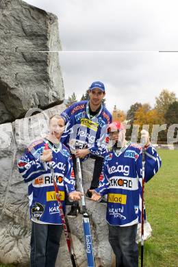 Eishockey. VSV. Mike Craig, Markus Peintner, Bernhard Starkbaum. Villach, 24.10.2011.
Foto: Kuess
---
pressefotos, pressefotografie, kuess, qs, qspictures, sport, bild, bilder, bilddatenbank