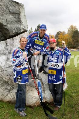 Eishockey. VSV. Mike Craig, Markus Peintner, Bernhard Starkbaum. Villach, 24.10.2011.
Foto: Kuess
---
pressefotos, pressefotografie, kuess, qs, qspictures, sport, bild, bilder, bilddatenbank