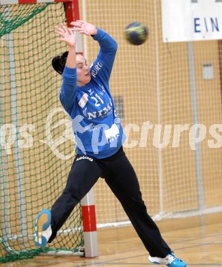 Handball Europacup. SG Witasek Kaernten gegen HBC Nimes (FRA). Paula Moszar (Kaernten). Feldkirchen, am 11.11.2011.
Foto: Kuess
---
pressefotos, pressefotografie, kuess, qs, qspictures, sport, bild, bilder, bilddatenbank