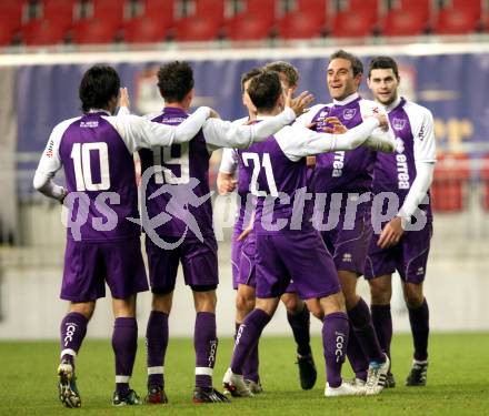 Fussball. Regionalliga. SG Austria Klagenfurt gegen DSV Leoben. Torjubel (Austria Klagenfurt). Klagenfurt, 11.11.2011. 
Foto: Kuess

---
pressefotos, pressefotografie, kuess, qs, qspictures, sport, bild, bilder, bilddatenbank