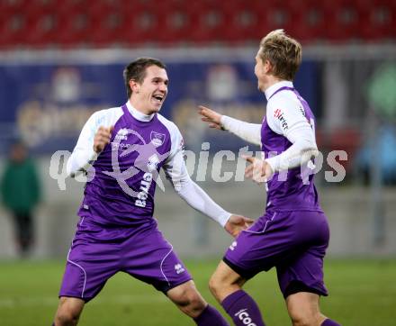 Fussball. Regionalliga. SG Austria Klagenfurt gegen DSV Leoben. Torjubel  Pucker Peter, Stefan Korepp (Austria Klagenfurt). Klagenfurt, 1.11.2011. 
Foto: Kuess

---
pressefotos, pressefotografie, kuess, qs, qspictures, sport, bild, bilder, bilddatenbank