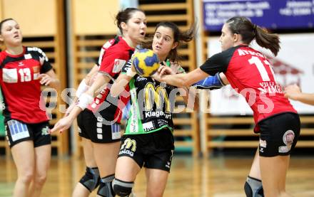 Handball Europacup. SG Witasek Kaernten gegen HBC Nimes (FRA). Maria Eugenia Musalem Araos  (Kaernten). Feldkirchen, am 11.11.2011.
Foto: Kuess
---
pressefotos, pressefotografie, kuess, qs, qspictures, sport, bild, bilder, bilddatenbank