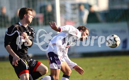 Fussball Regionalliga. SAK gegen Gleinstaetten. Marjan Kropiunik (SAK), Lukas Goetz (Gleinstaetten). Klagenfurt, am 12.11.2011.
Foto: Kuess
---
pressefotos, pressefotografie, kuess, qs, qspictures, sport, bild, bilder, bilddatenbank