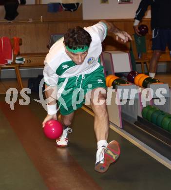 Kegeln Bundesliga. KSK Klagenfurt. Mark Bortek. Klagenfurt, am 12.11.2011.
Foto: Kuess 
---
pressefotos, pressefotografie, kuess, qs, qspictures, sport, bild, bilder, bilddatenbank