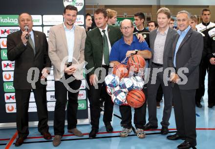 Eroeffnung Sporthalle Viktring. Handball Bundesliga. HC Kelag Kaernten gegen UHC Erste Bank Hollabrunn. Praesident Landesschulrat Walter Ebner, Wolfgang Germ, Christian Scheider, Schulwart, Herbert Taschek, Juergen Pfeiler. Viktring, am 12.11.2011.
Foto: Kuess
---
pressefotos, pressefotografie, kuess, qs, qspictures, sport, bild, bilder, bilddatenbank