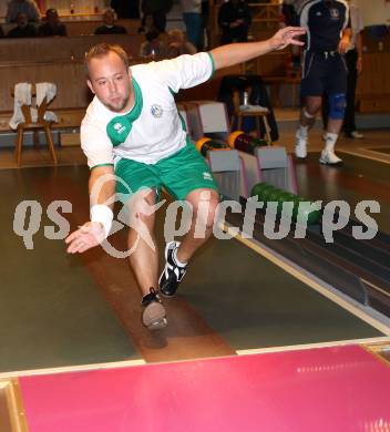 Kegeln Bundesliga. KSK Klagenfurt. Gernot Harder. Klagenfurt, am 12.11.2011.
Foto: Kuess 
---
pressefotos, pressefotografie, kuess, qs, qspictures, sport, bild, bilder, bilddatenbank