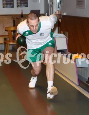 Kegeln Bundesliga. KSK Klagenfurt. Werner Roessler. Klagenfurt, am 12.11.2011.
Foto: Kuess 
---
pressefotos, pressefotografie, kuess, qs, qspictures, sport, bild, bilder, bilddatenbank