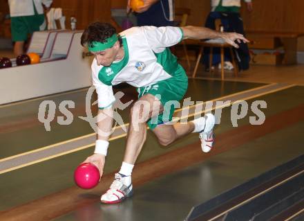 Kegeln Bundesliga. KSK Klagenfurt. Mark Bortek. Klagenfurt, am 12.11.2011.
Foto: Kuess 
---
pressefotos, pressefotografie, kuess, qs, qspictures, sport, bild, bilder, bilddatenbank