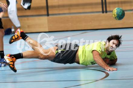 Handball Bundesliga. HC Kelag Kaernten gegen UHC Erste Bank Hollabrunn.  Branko Bedekovic (HCK 59). Viktring, am 12.11.2011.
Foto: Kuess
---
pressefotos, pressefotografie, kuess, qs, qspictures, sport, bild, bilder, bilddatenbank