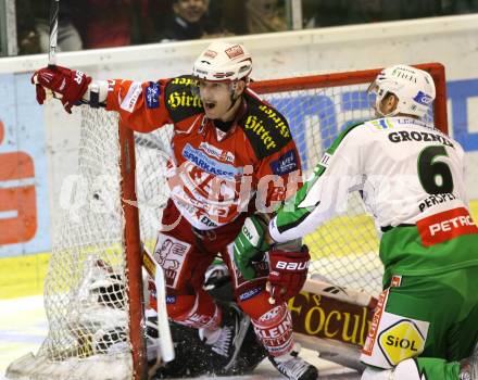 EBEL. Eishockey Bundesliga. KAC gegen HDD TILIA Olimpija Ljubljana. Torjubel TENUTE Joseph Joey (KAC). Klagenfurt, am 16.11.2011.
Foto: Kuess

---
pressefotos, pressefotografie, kuess, qs, qspictures, sport, bild, bilder, bilddatenbank