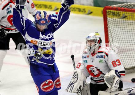 EBEL. Eishockey Bundesliga. EC Rekord Fenster VSV gegen HC Orli Znojmo.  Torjubel Shayne Toporowski, (VSV), Filip Landsman  (Znojmo). Villach, am 16.11.2011.
Foto: Kuess 


---
pressefotos, pressefotografie, kuess, qs, qspictures, sport, bild, bilder, bilddatenbank