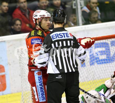 EBEL. Eishockey Bundesliga. KAC gegen HDD TILIA Olimpija Ljubljana. TENUTE Joseph Joey (KAC). Klagenfurt, am 16.11.2011.
Foto: Kuess

---
pressefotos, pressefotografie, kuess, qs, qspictures, sport, bild, bilder, bilddatenbank