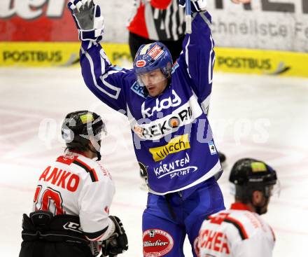 EBEL. Eishockey Bundesliga. EC Rekord Fenster VSV gegen HC Orli Znojmo.  Torjubel Shayne Toporowski (VSV). Villach, am 16.11.2011.
Foto: Kuess 


---
pressefotos, pressefotografie, kuess, qs, qspictures, sport, bild, bilder, bilddatenbank