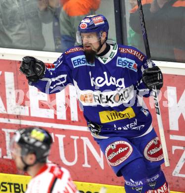 EBEL. Eishockey Bundesliga. EC Rekord Fenster VSV gegen HC Orli Znojmo.  Torjubel Markus Peintner (VSV). Villach, am 16.11.2011.
Foto: Kuess 


---
pressefotos, pressefotografie, kuess, qs, qspictures, sport, bild, bilder, bilddatenbank