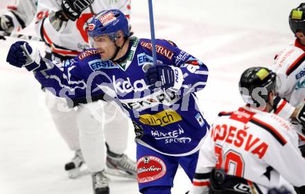 EBEL. Eishockey Bundesliga. EC Rekord Fenster VSV gegen HC Orli Znojmo.  Torjubel Shayne Toporowski (VSV). Villach, am 16.11.2011.
Foto: Kuess 


---
pressefotos, pressefotografie, kuess, qs, qspictures, sport, bild, bilder, bilddatenbank