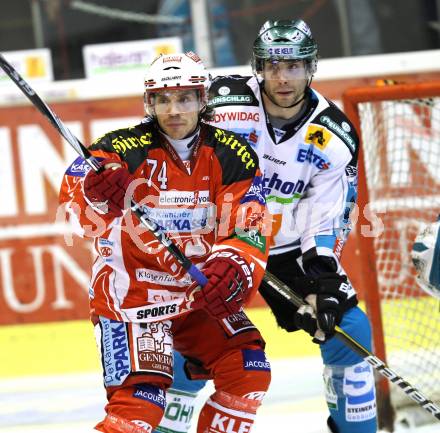 EBEL. Eishockey Bundesliga. KAC gegen EHC LIWEST Linz. Dieter Kalt, (KAC), Adrian Veideman (Linz). Klagenfurt, am 18.11.2011.
Foto: Kuess

---
pressefotos, pressefotografie, kuess, qs, qspictures, sport, bild, bilder, bilddatenbank