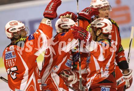 EBEL. Eishockey Bundesliga. KAC gegen EHC LIWEST Linz. Torjubel KAC. Klagenfurt, am 18.11.2011.
Foto: Kuess

---
pressefotos, pressefotografie, kuess, qs, qspictures, sport, bild, bilder, bilddatenbank