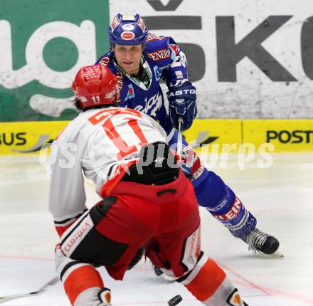 EBEL. Eishockey Bundesliga. EC Rekord Fenster VSV gegen HK Acroni Jesenice. CRAIG Michael (VSV), GRAHUT Ziga (Jesenice). Villach, am 18.11.2011.
Foto: Kuess 


---
pressefotos, pressefotografie, kuess, qs, qspictures, sport, bild, bilder, bilddatenbank