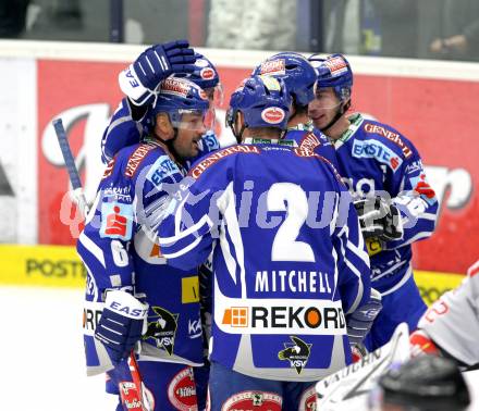 EBEL. Eishockey Bundesliga. EC Rekord Fenster VSV gegen HK Acroni Jesenice.  Torjubel VSV. Villach, am 18.11.2011.
Foto: Kuess 


---
pressefotos, pressefotografie, kuess, qs, qspictures, sport, bild, bilder, bilddatenbank