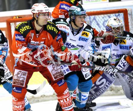 EBEL. Eishockey Bundesliga. KAC gegen EHC LIWEST Linz. John Lammers, (KAC), Robert Lukas  (Linz). Klagenfurt, am 18.11.2011.
Foto: Kuess

---
pressefotos, pressefotografie, kuess, qs, qspictures, sport, bild, bilder, bilddatenbank