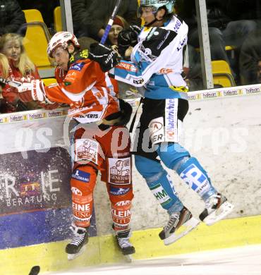 EBEL. Eishockey Bundesliga. KAC gegen EHC LIWEST Linz. Jordan Morrison, (KAC), Danny Irmen (Linz). Klagenfurt, am 18.11.2011.
Foto: Kuess

---
pressefotos, pressefotografie, kuess, qs, qspictures, sport, bild, bilder, bilddatenbank