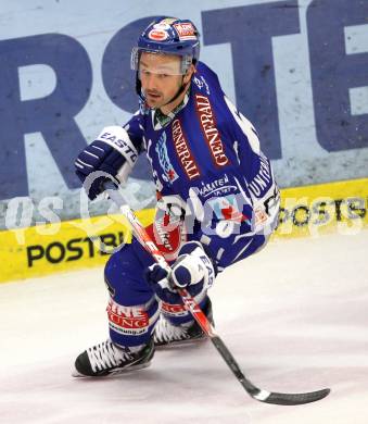 EBEL. Eishockey Bundesliga. EC Rekord Fenster VSV gegen HC Orli Znojmo.   Gerhard Unterluggauer (VSV). Villach, am 16.11.2011.
Foto: Kuess 


---
pressefotos, pressefotografie, kuess, qs, qspictures, sport, bild, bilder, bilddatenbank