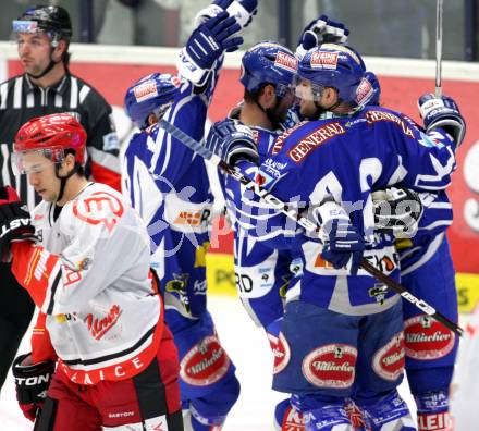 EBEL. Eishockey Bundesliga. EC Rekord Fenster VSV gegen HK Acroni Jesenice.   Torjubel (VSV). Villach, am 18.11.2011.
Foto: Kuess 


---
pressefotos, pressefotografie, kuess, qs, qspictures, sport, bild, bilder, bilddatenbank