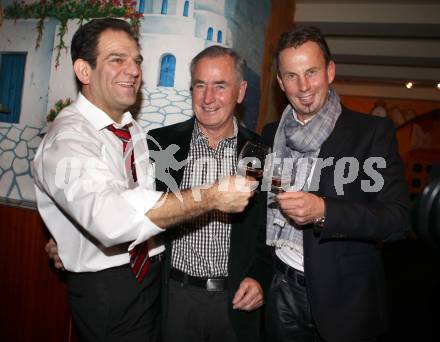 70. Geburtstag von Josef Thulller. Josef Thuller, Dietmar Thuller. Klagenfurt, 18.11.2011.
Foto: Kuess
---
pressefotos, pressefotografie, kuess, qs, qspictures, sport, bild, bilder, bilddatenbank