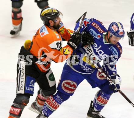 EBEL. Eishockey Bundesliga. EC Rekord Fenster VSV gegen Moser Medical Graz 99ers. PETRIK Nicolas (VSV), LYSAK Brett (Graz). Villach, am 25.11.2011.
Foto: Kuess 


---
pressefotos, pressefotografie, kuess, qs, qspictures, sport, bild, bilder, bilddatenbank