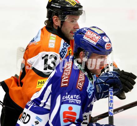 EBEL. Eishockey Bundesliga. EC Rekord Fenster VSV gegen Moser Medical Graz 99ers. KASPITZ Roland (VSV), BLATNY Zdenek (Graz). Villach, am 25.11.2011.
Foto: Kuess 


---
pressefotos, pressefotografie, kuess, qs, qspictures, sport, bild, bilder, bilddatenbank